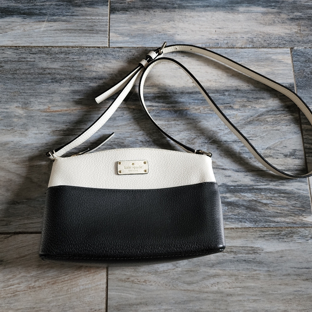 Kate Spade Black and White Leather Grove Street Millie Crossbody Bag